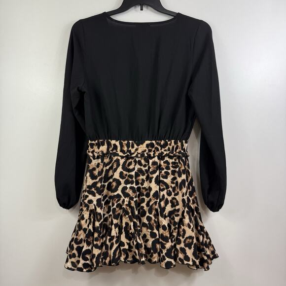 Main Strip NWOT Mini Dress Large Long Sleeved Leopard Print Ruffle Skirt Animal - Picture 13 of 14